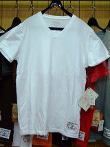 トゥルーリリジョン　Tシャツ　TRUE RELIGION STYLE M648G51AZ COLOR OPTIC WHITE SS V NECK TEE W MADE IN U.S.A. 100% COTTON