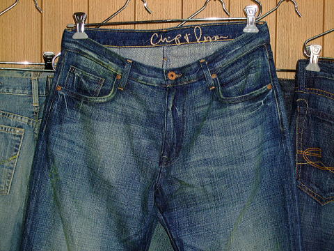 �`�b�v�A���h�y�b�p�[�@�ʐM�̔��ECHIP AND PEPPER TUSHINHANBAI